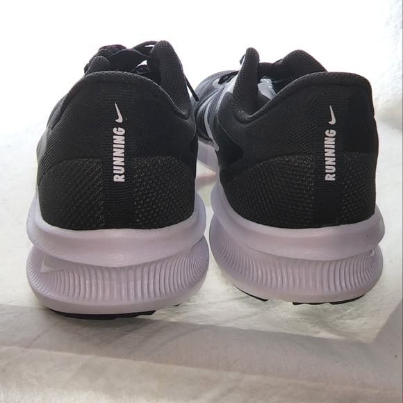Nike Downshifter 11 Size 12 EUC - Picture 2 of 10